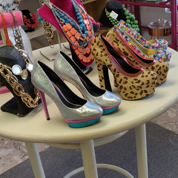 Haus of price colorful studded pumps - Picture 5 of 5